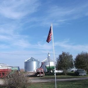 Meet your Posher, Larry